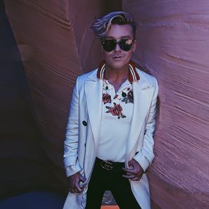 Meet your Posher, Scott